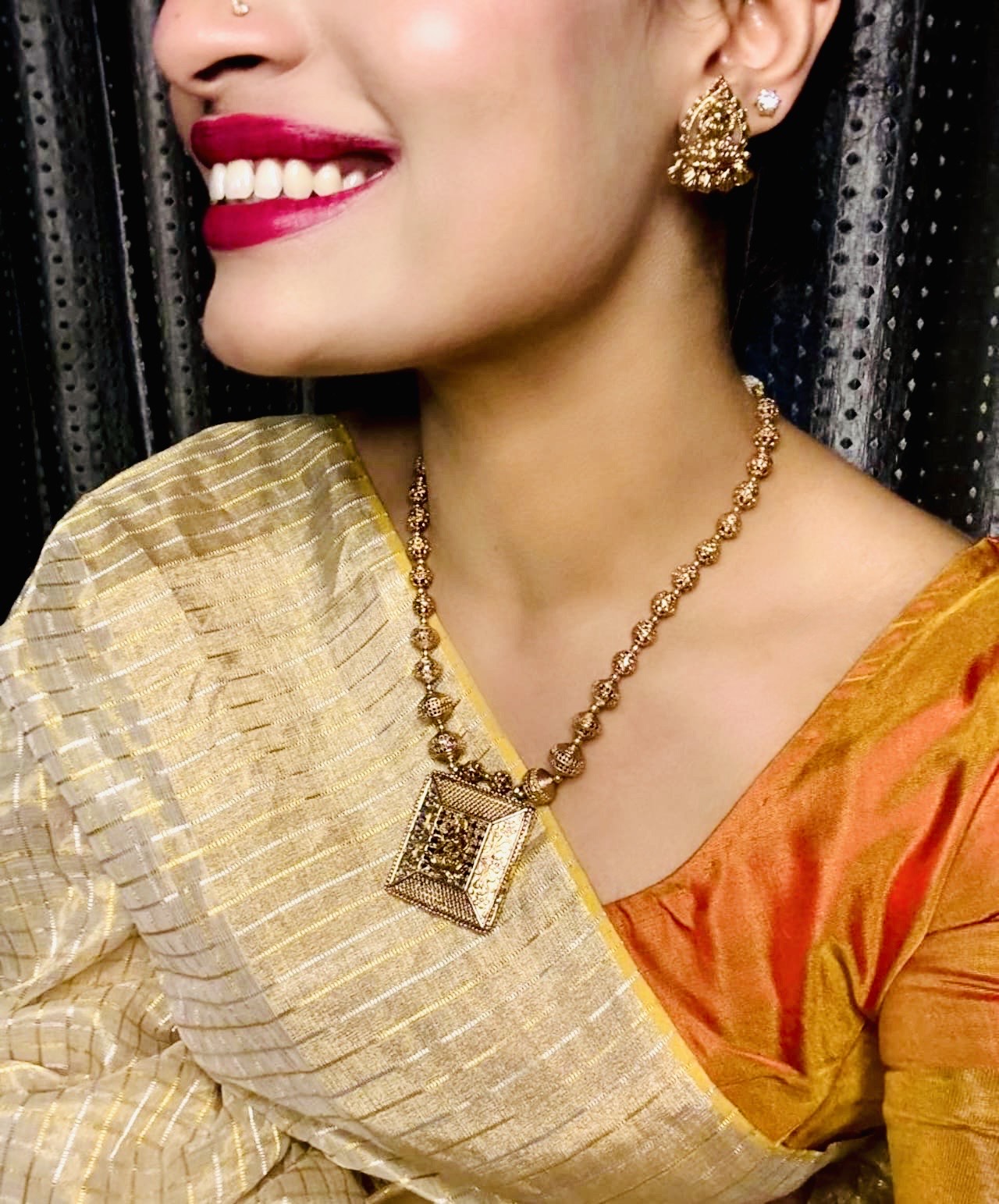 Samachatura Reversible Shri Haram Necklace set with two pairs of Earrings