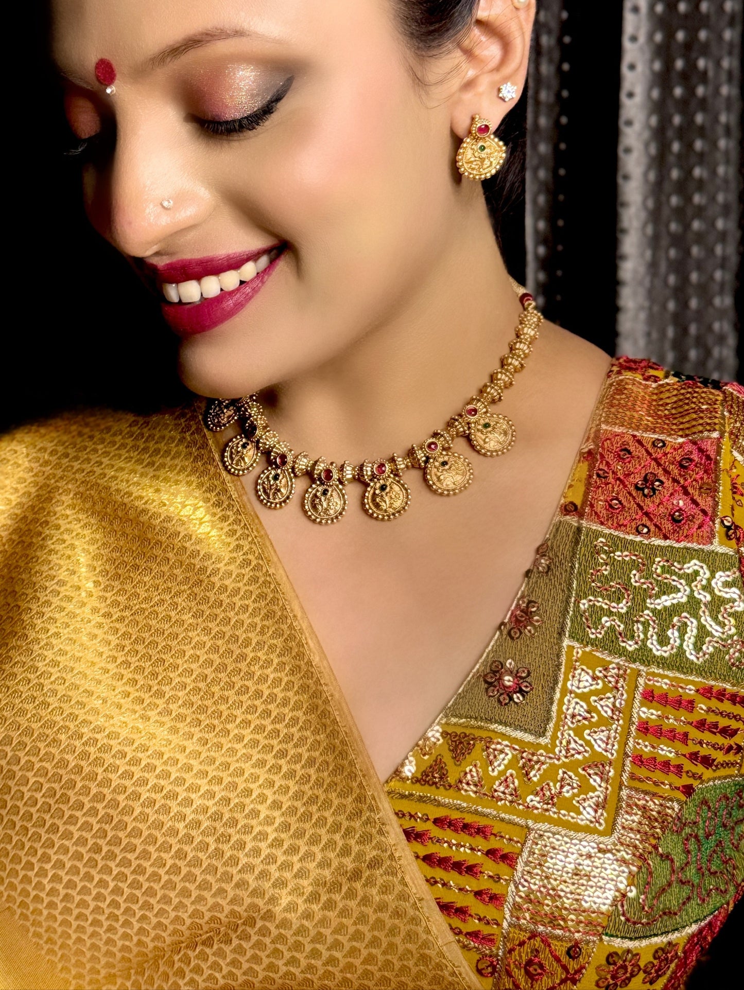 Putali haar-inspired Floral motif Antique Coin Necklace set