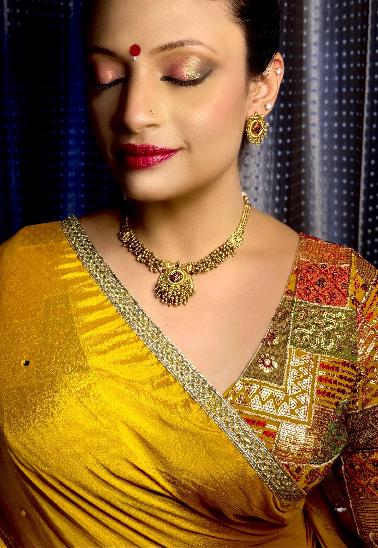 Alluring Rajastani Gold beaded Necklace set