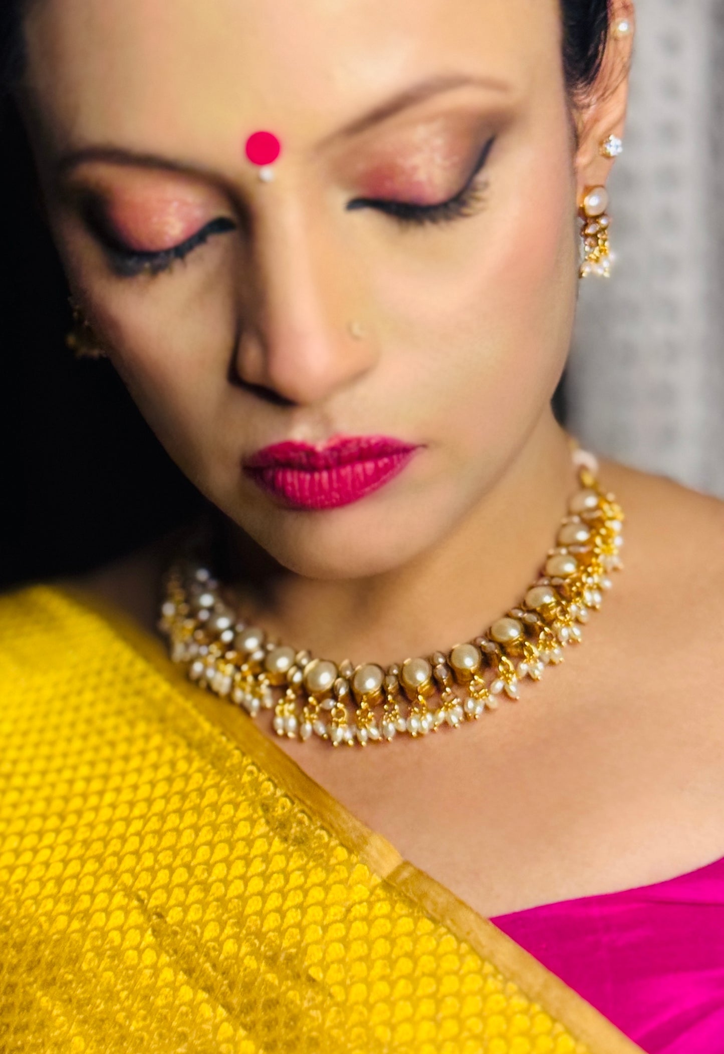 Enchanting Pushpaguchha Reversible Necklace set with two pairs of Earrings