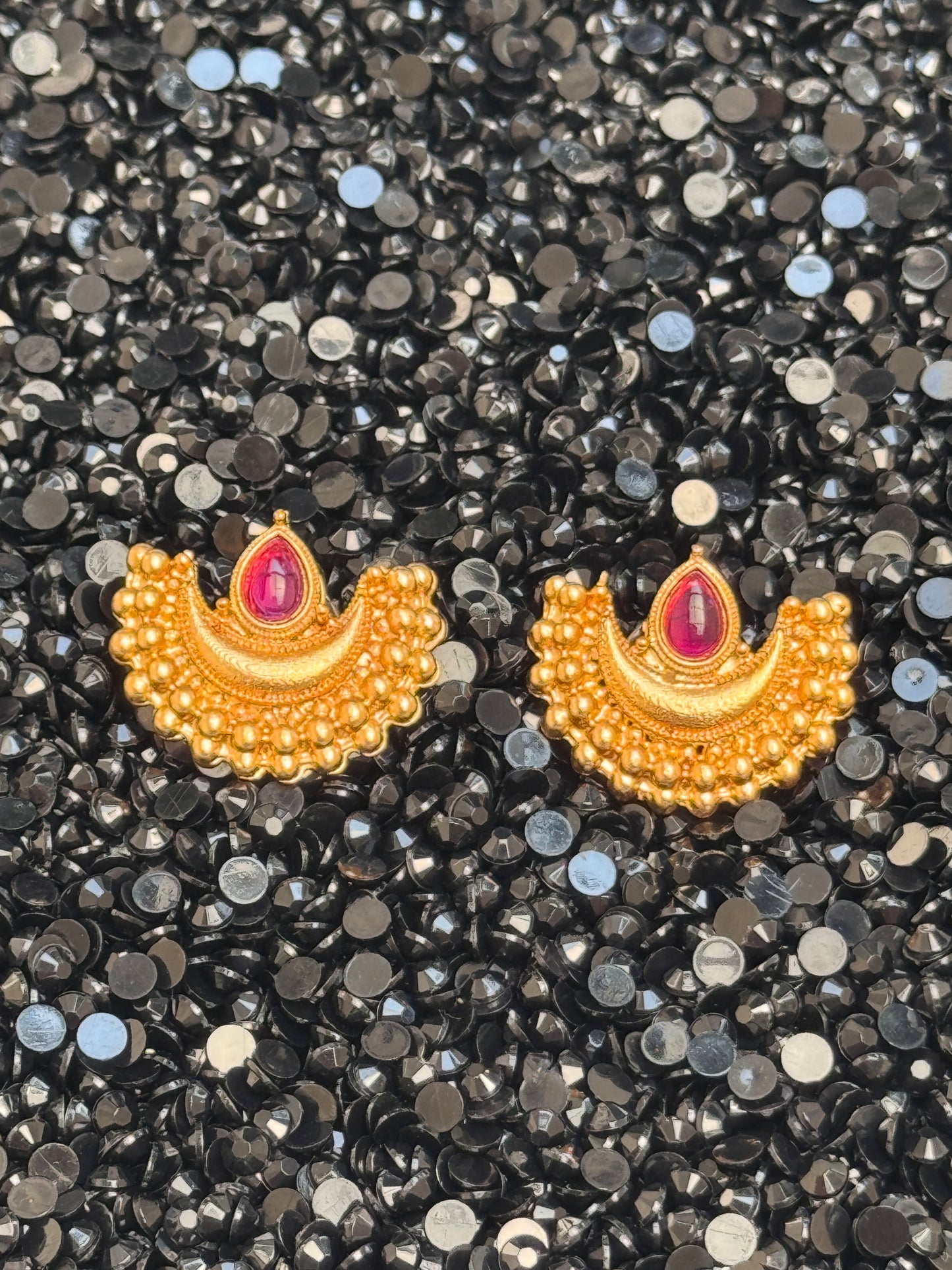Elegant Deepam Necklace set with Studs