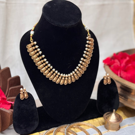 Alaka Mullamottu-inspired Necklace set with Pearl detailing