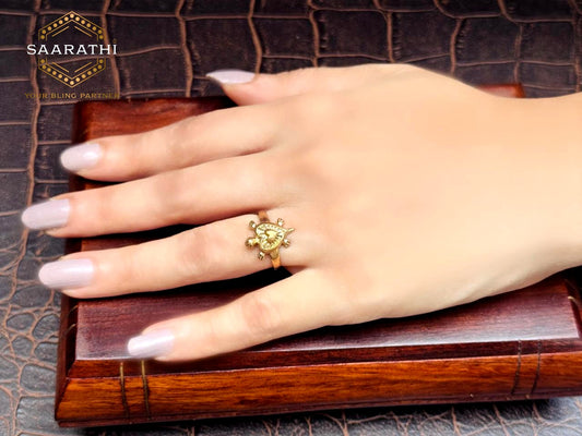 Panchaloham(5 Metal) Gold-Toned Tortoise Ring