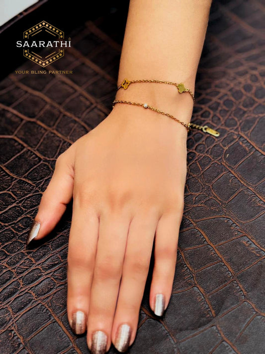 Dainty Double-Layered Gold Chain Clover Bracelet